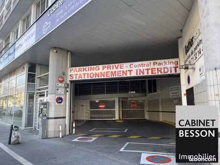 parking/box 14 m² grenoble