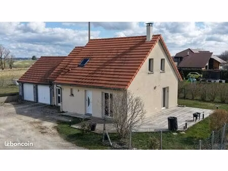 propriété 6 pièces 120 m²