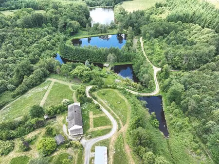 maison 19e siecle  domaine vallonne sans vis-a-vis  cours d'eau.
