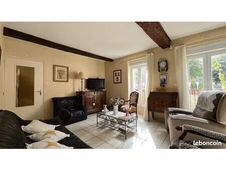 maison de village 6 pièces 130 m²