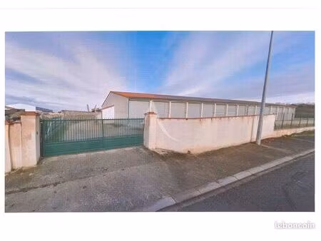 parking/box 1 pièce 25 m²