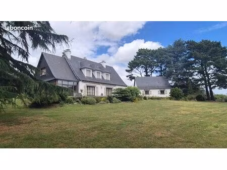 maison 6 pièces 205 m²