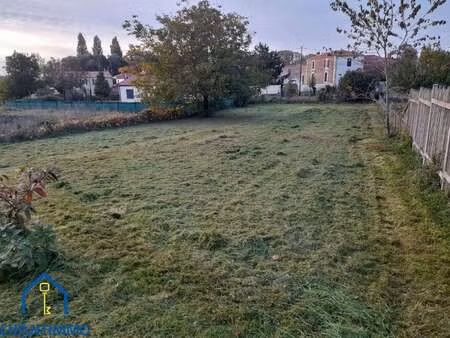 vente terrain à sainte-hermine (85210) : à vendre / sainte-hermine