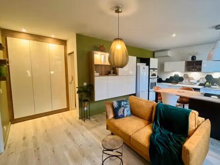 t3 54 m² meublé – locataire en place – idéal investisseur – saint-alban-de-roche