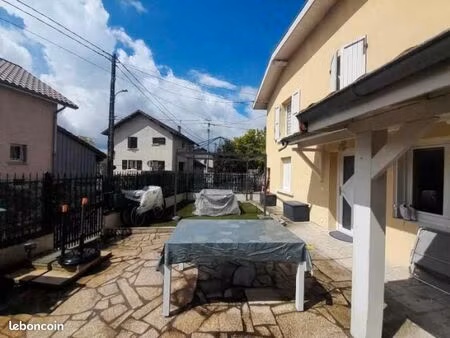 maison 4 pièces  83m2 avec jardinet