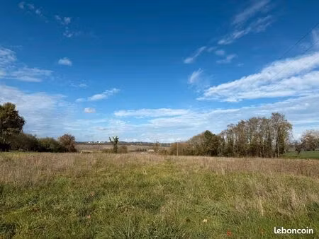 terrain 1 990 m² gans