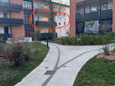 t3 récent 70 m² avec balcon et double parking – centre audenge – pinel