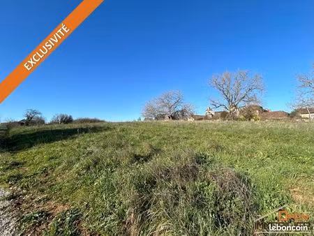 terrain 1 223 m² masclat