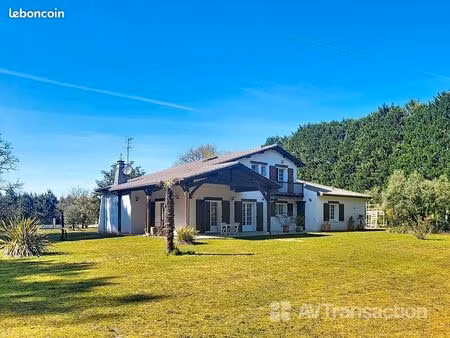 maison 6 pièces 189 m²