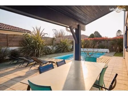 maison familiale 6 chambres avec piscine