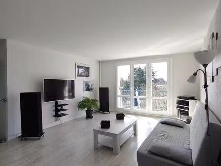 appartement 3 pièces 80m2