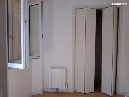 particulier loue t2 - rdc - terrasse privative