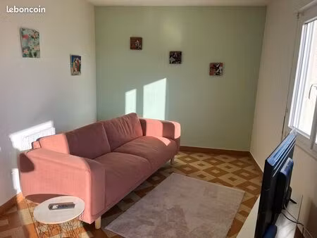 f3 meublé 65m2 petit balcon