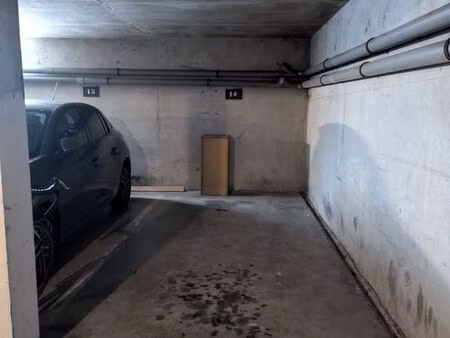 stationnement en sous sol canclaux