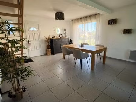 maison 96m² – 4 chambres – jardin & garage – bacilly