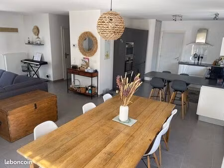 maison récente - cœur de village - t5