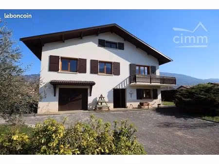 villa 7 pièces 129 m²