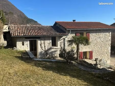 maison 4 pièces 104 m² 340 000 euros