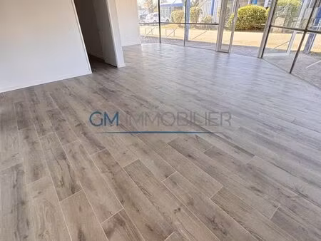 local 112 m² saint-paul-lès-dax