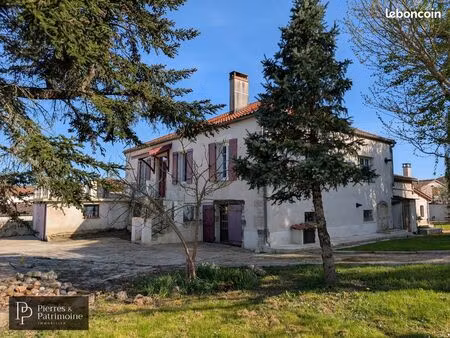 propriété 8 pièces 270 m²