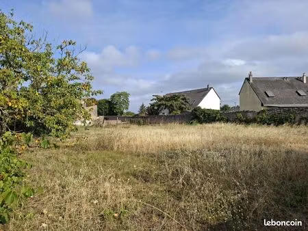 terrain 480 m² saumur