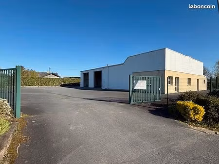 bâtiment de 400m2 à usage professionnel