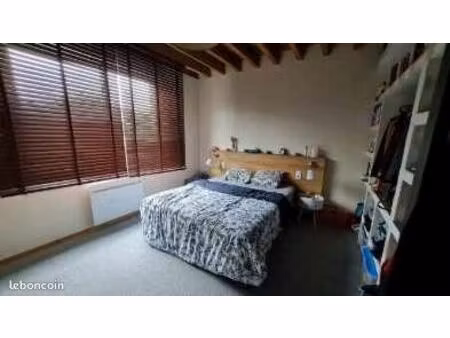 t2 dans longère avec jardin privatif