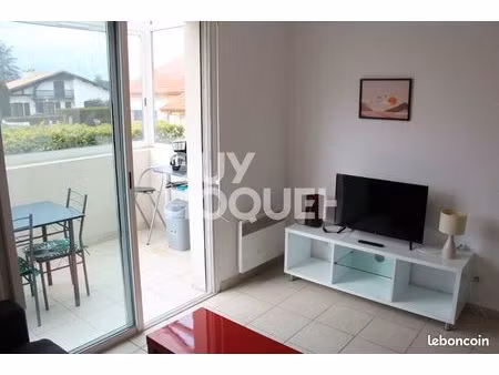 studio 1 pièce 30 m²