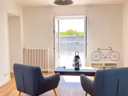 appartement de 65m2 avec terrasse - chalonnes sur loire