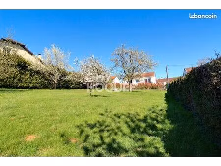 terrain 728 m² lay saint christophe