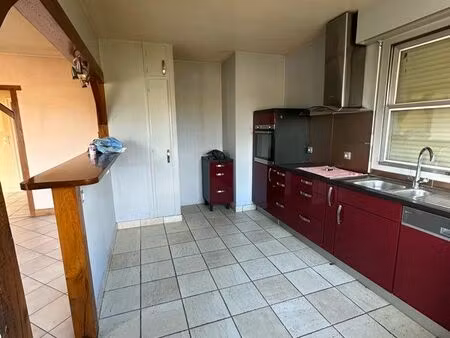 t4 lumineux 3 chambres avec terrasse + parking couvert (garage) – gien