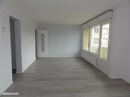 appartement 4 pièces 64 m²