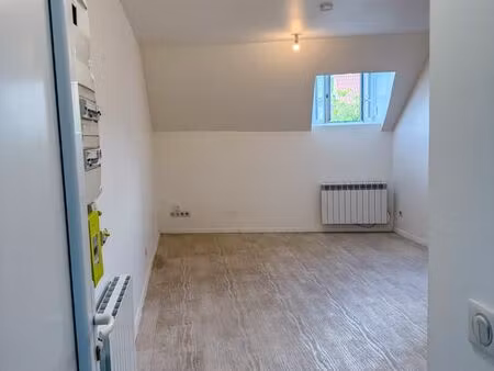 ◊ studio de 23 m² à louer – hyper centre pougues-les-eaux (58320)
