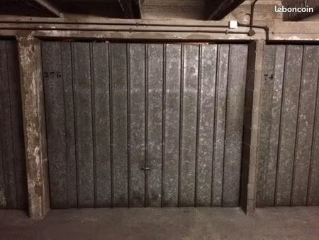 parking / box fermé - la défense (jardins boieldieu)