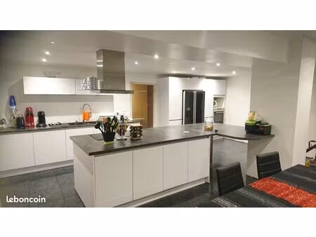 maison 190m² + dépendances 50m²