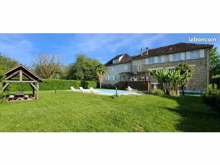 ensemble immobilier maison 270000+immeuble 5 appartements 180000