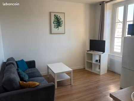 joli f2 meublé - proche gare