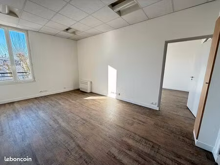 bureaux 53 m² chantilly