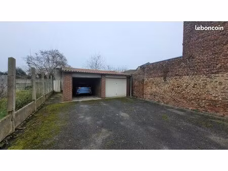 garage 18m² à louer