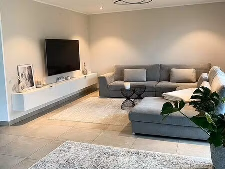 maison 6 pièces 121 m²