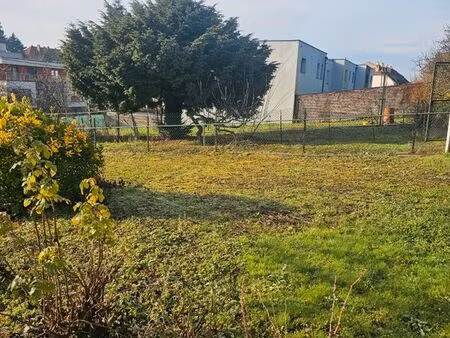 terrain constructible idéalement placée