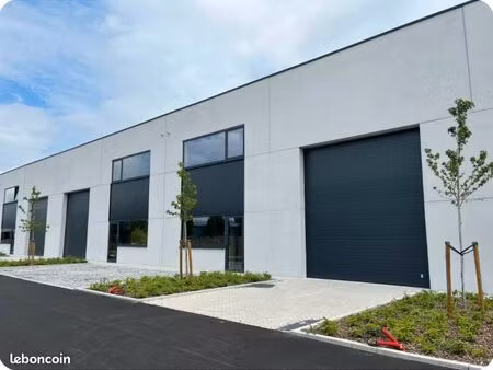 entrepôt avec espace bureau neuf 240 m2 comines