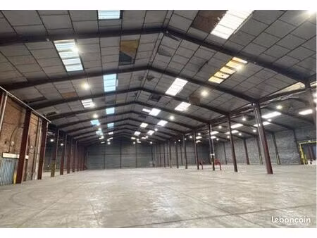 entrepôt 8876m²
