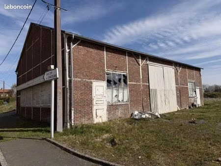 vente | box | 635 m² | beaulieu-les-fontaines