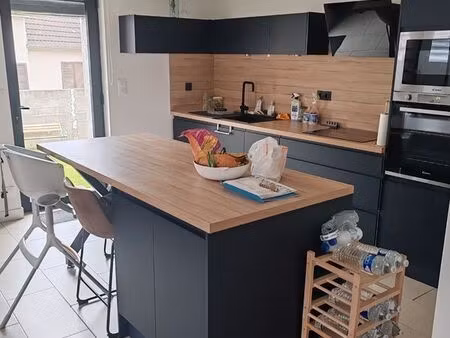 maison en pierre 3 pièces de 73m2