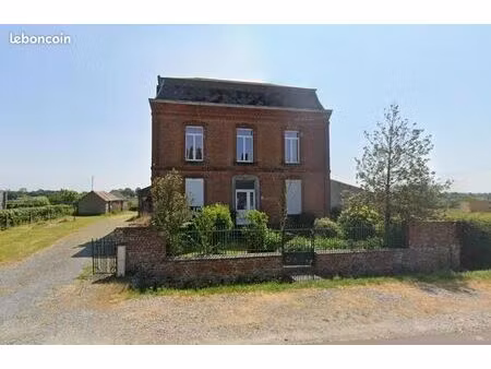 maison 3 pièces 160 m²