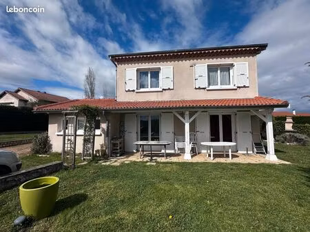 boisset  4 kms de st marcellin villa 5p+c avec grand terrain