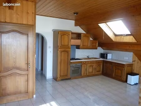 loue beau f3 de 70 m2 avec vue panoramique