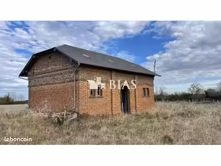 maison 1 pièce 64 m²