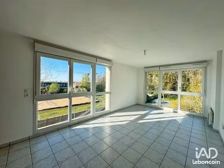 studio 1 pièce 32 m²